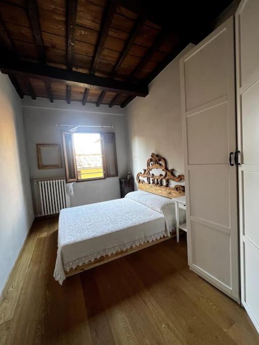 Over The Roofs Of Florence - Tornabuoni - Duomo - Repubblica Екстериор снимка